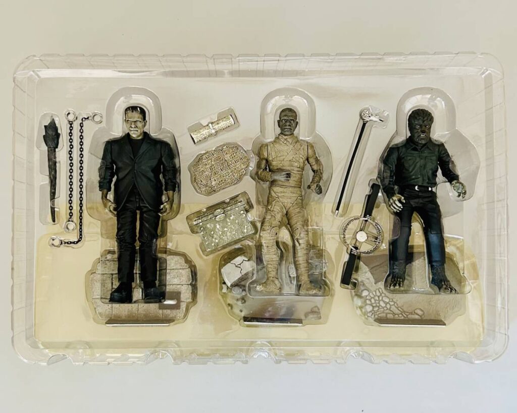 Boxed packaging of Sideshow Universal Monsters Series 1